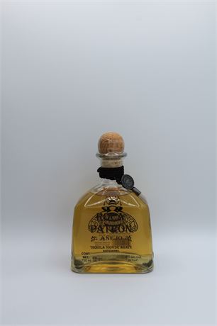 1x Roca Patron Anejo - 750ml